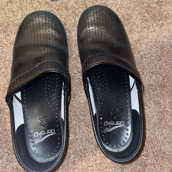 gold sequin dansko clogs - Picture 3 of 4